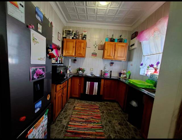 2 BEDROOM APARTMENT FOR SALE IN SPRINGS CENTRAL